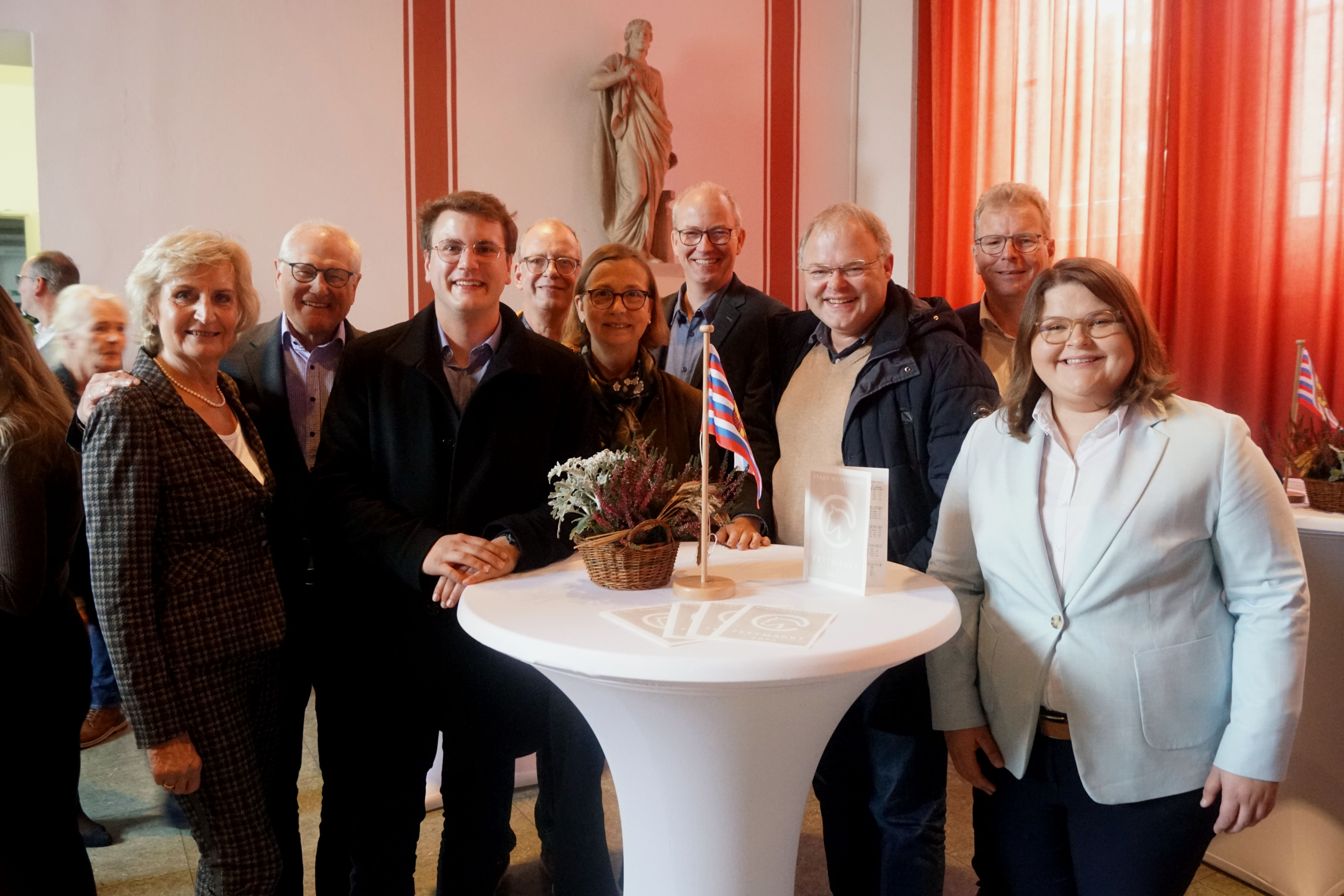 Daniel Hagemeier mit Vorstandsmitgliedern des CDU Stadtverbandes beim Empfang im Sophiensaal